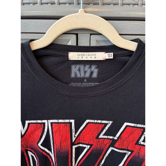 NWOT Alice + Olivia Milo Kiss t shirt, Xs/Sm, $159 A43 - Picture 3 of 5